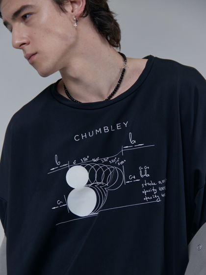 Чёрная футболка CHUMBLEY
