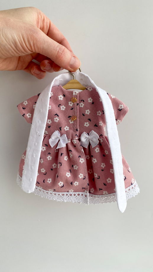 Кукла-кошка с одеждой и сумкой