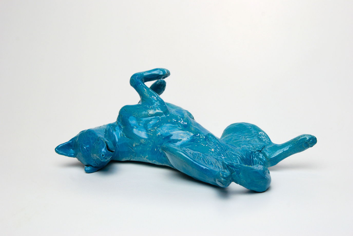 Спящая собака статуэтка