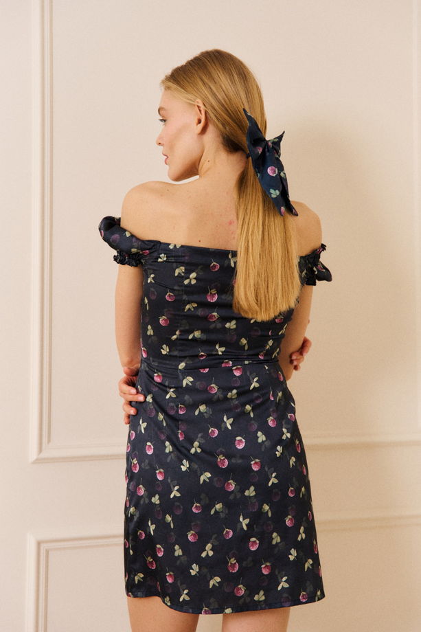 Платье Амели с открытыми плечами