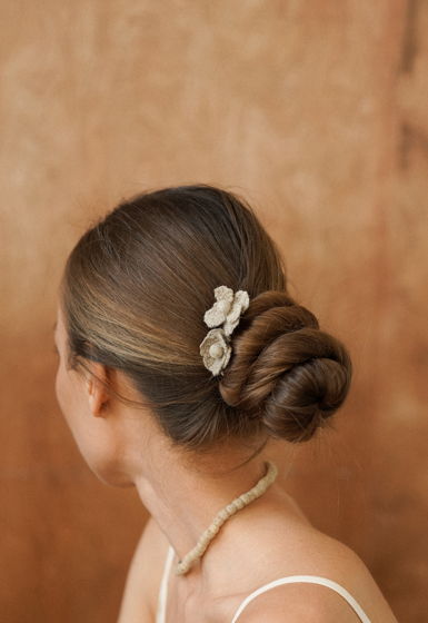 Украшение для волос. Цветок из крапивы (шпильки, 1 шт.)