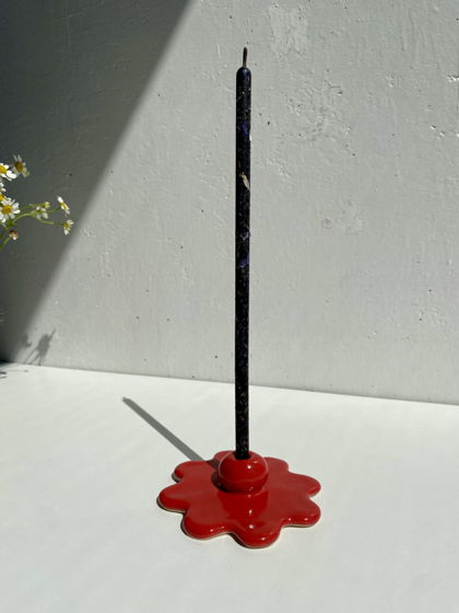 Подсвечник керамический красный для тонкой свечи