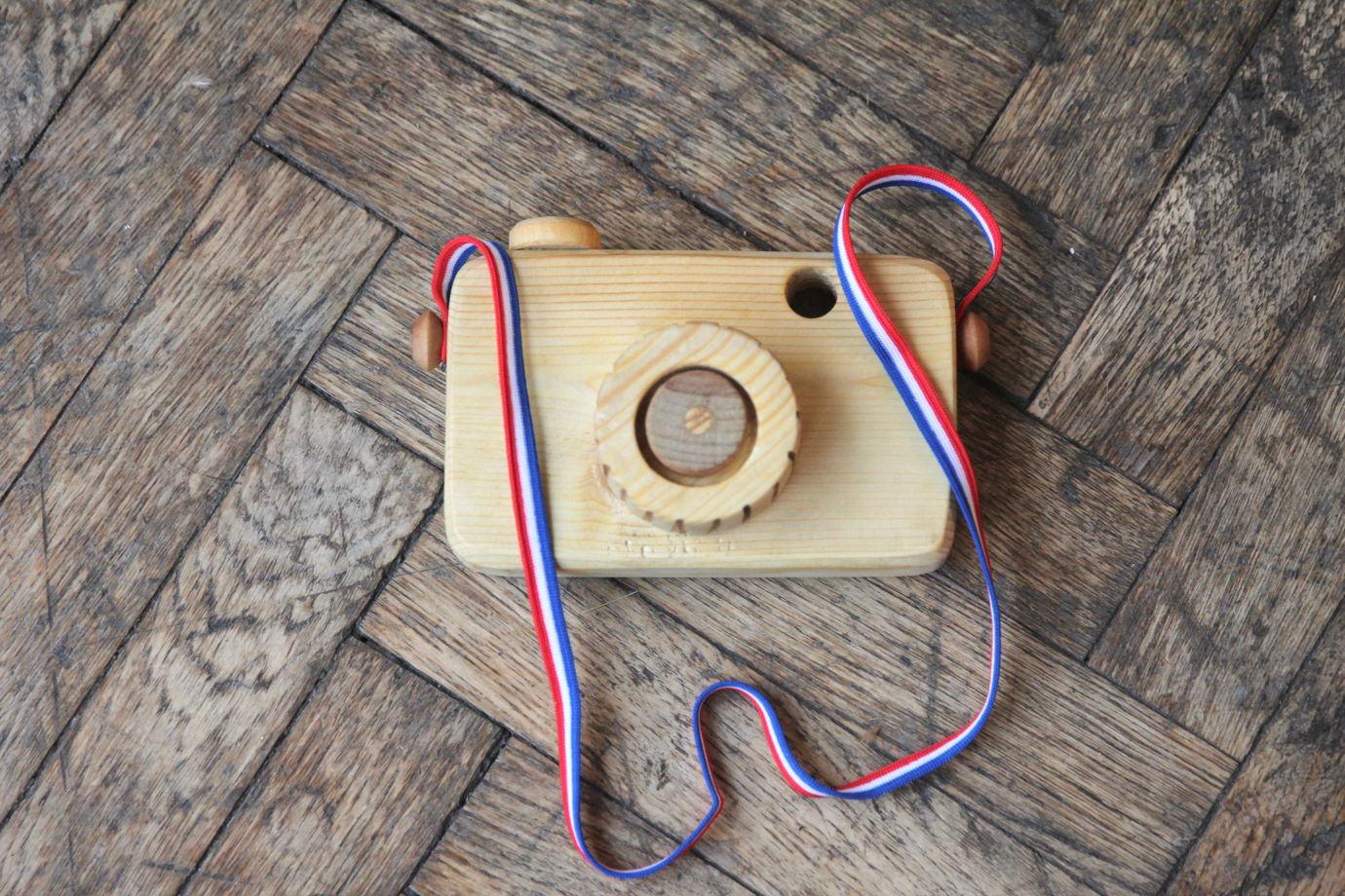 Деревянная детская игрушка - Фотоаппарат