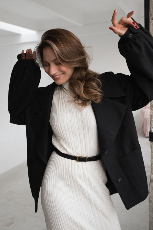 Фланелевое полупальто "МИА" черного цвета с вышивкой