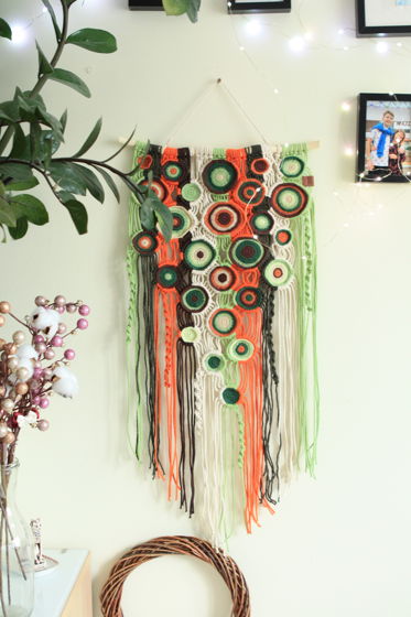 Панно на стену макраме и вязание крючком. Круги на текстильном декоре.