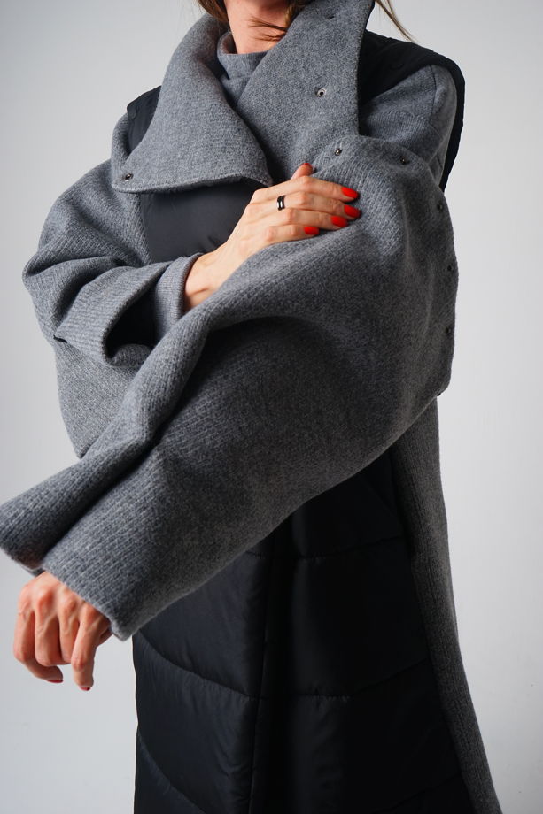 Пальто-жилет с контрастными вставками (серые)