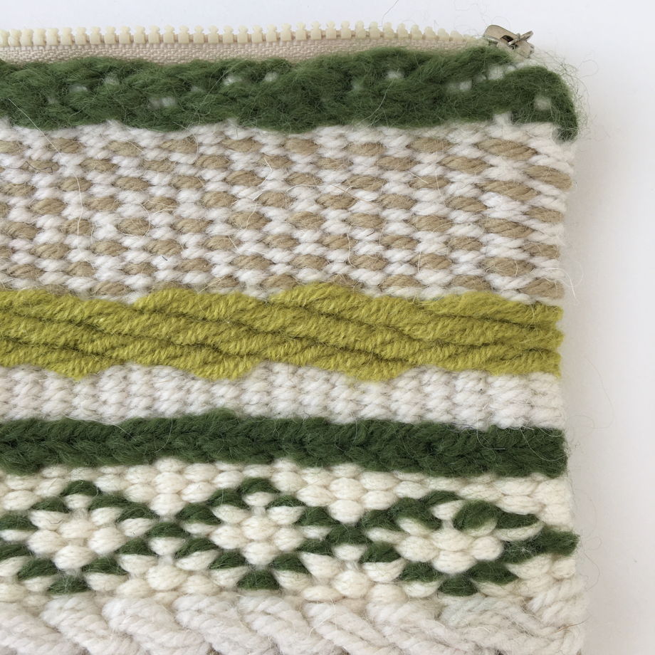 Косметичка тканая ручной работы