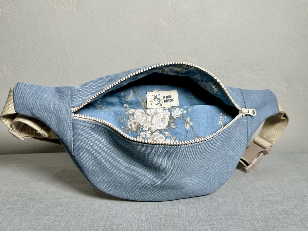 Поясная сумочка из плотного канваса серо-голубая