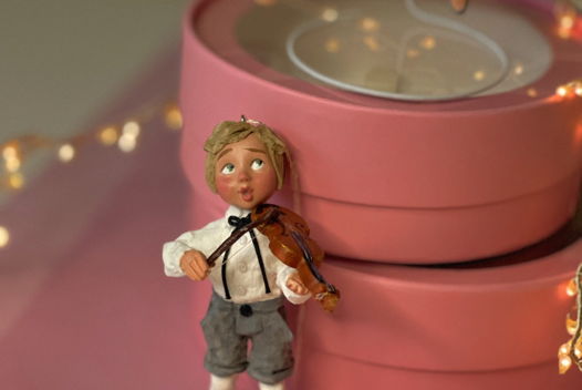 Ватная игрушка «маленький скрипач»