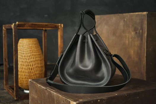 Кожаная сумка-мешок Пепельно-черный цвет Размер М "Bucket bag"