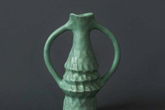 Мятный подсвечник из керамики