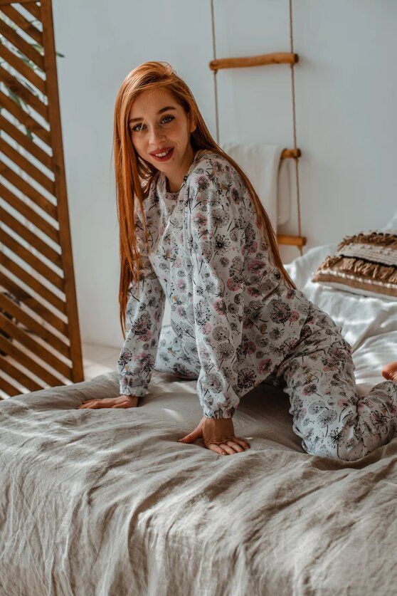 Пижама (кофта и штаны)