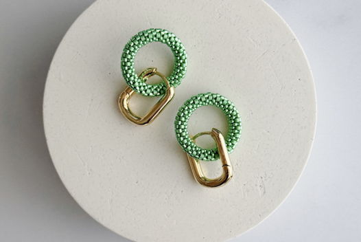 Серьги-конго с подвесками из японского бисера