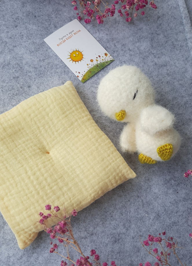 Спящий утёнок игрушка крючком