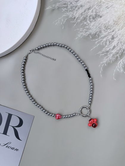 Колье ручной работы из гематита и алмазного стекла «Как ни крути»