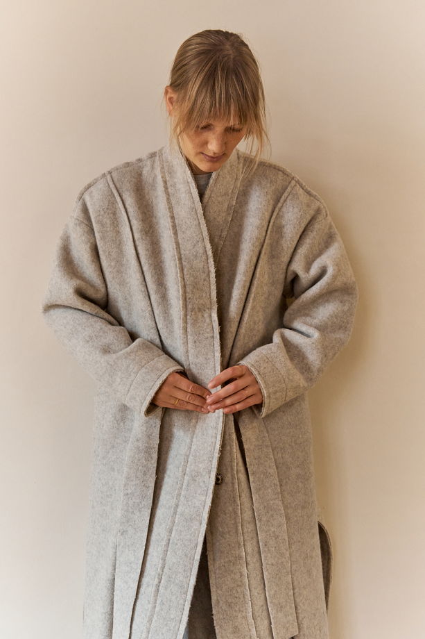 Пальто-кимоно из итальянской шерсти