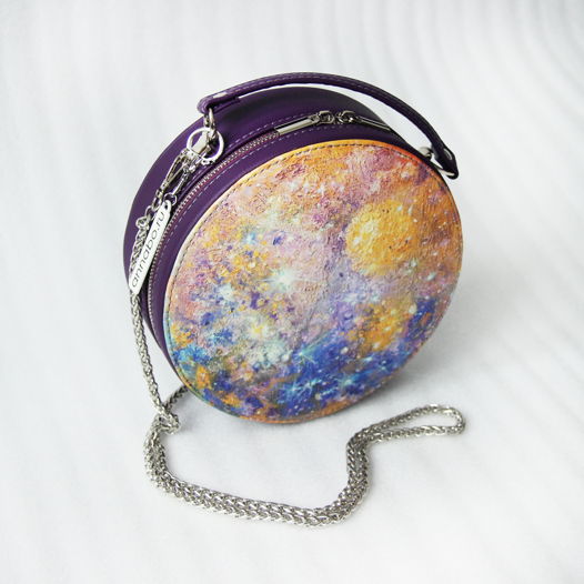 Авторская  круглая сумка "Меркурий" c картиной  ANNA BO c технологией дополненной реальности AR, оживает и рассказывает о космосе
