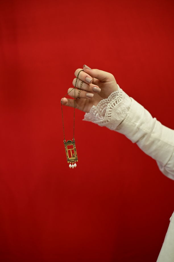 Подвеска "Оконце" в бронзе