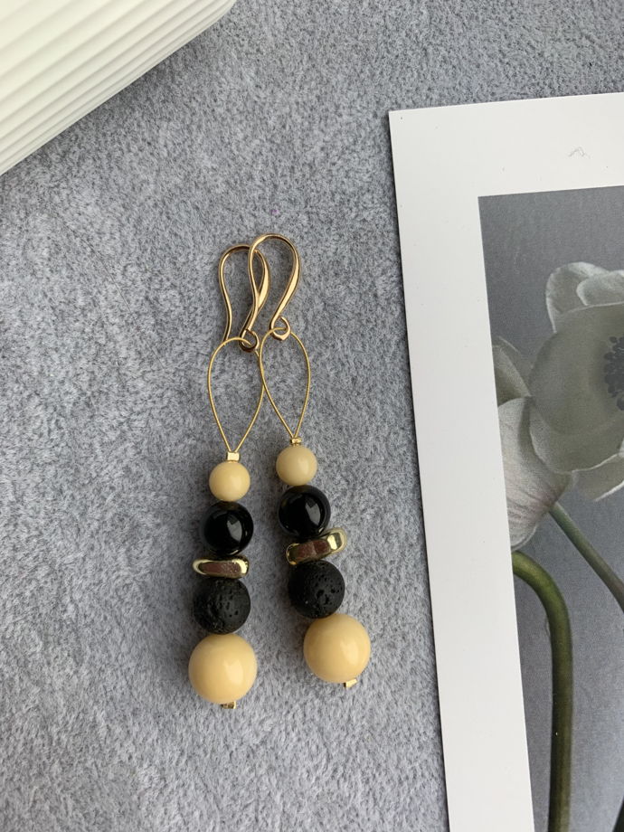 Серьги с желтым нефритом, агатом, лавой и гематитом «Осенний вулкан»