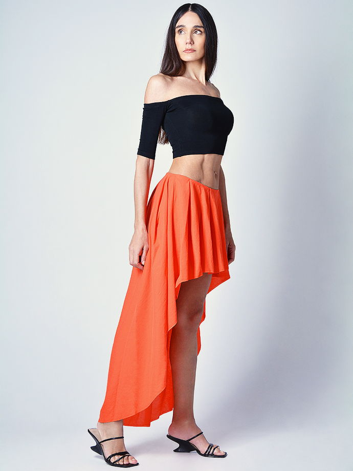 Пышная юбка с асимметричным низом