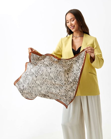 Узорчатый платок из искусственного шелка 70x70 см