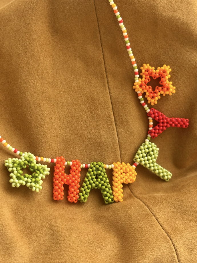 Бусы из бисера «Happy»