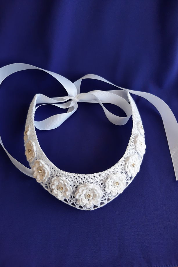 Кокошник ажурный вязаный крючком белый