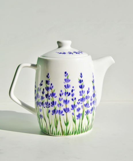 Фарфоровый чайник Wilmax с ручной росписью "Лаванда"