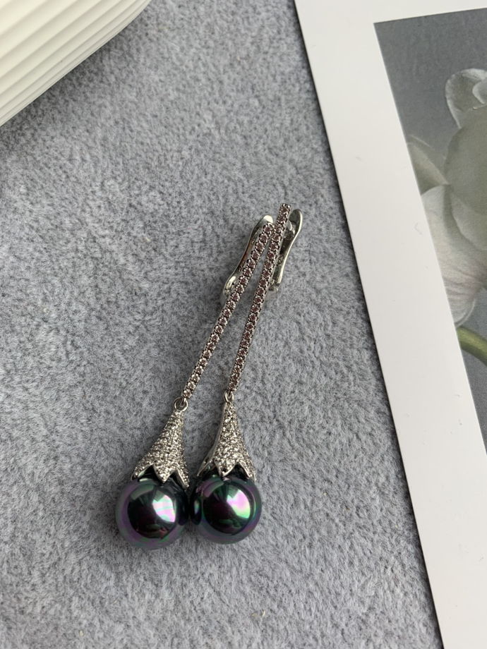 Серьги с натуральным жемчугом «павлин» и фианитами «Полночный бал»