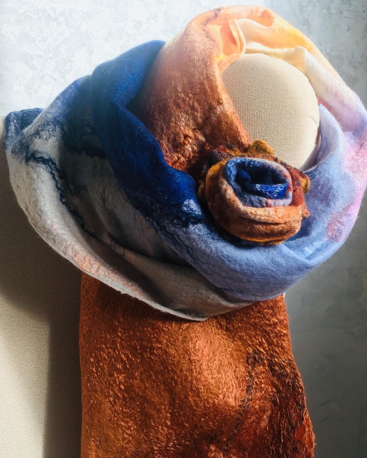 Длинный шарф палантин валяный из мериносовой шерсти разноцветный