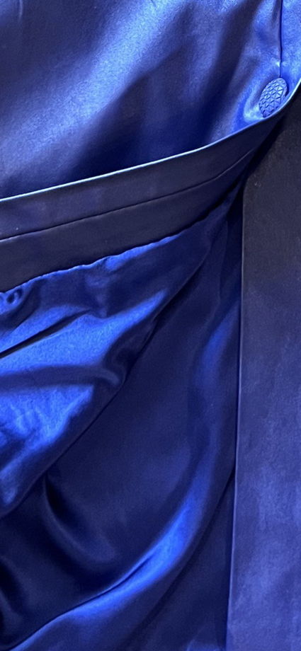 Синяя юбка с атласным подкладом