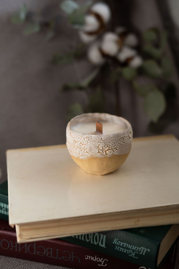 Ароматическая соевая свеча в большой керамической пиале с трещинками | 20-22 часа горения | аромат «инжир & кора дуба»