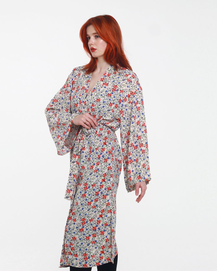 Шифоновое кимоно с цветочным принтом