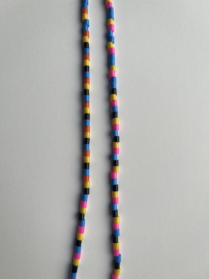Холдер подвеска для очков из разноцветного пластикового бисера