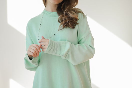 Свитер в мятном цвете