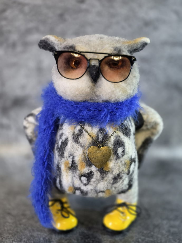 Игрушка из шерсти "Мадам Сова"