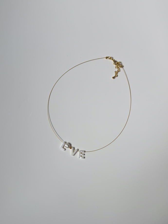 чокер [ LoVE ] c барочным жемчугом и перламутром