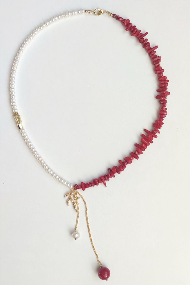 Чокер из жемчуга и коралла