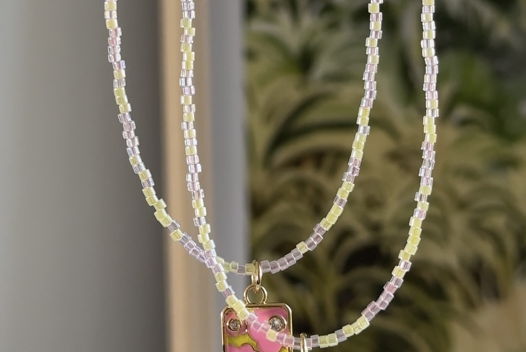 Колье PINK LEI с японским бисером