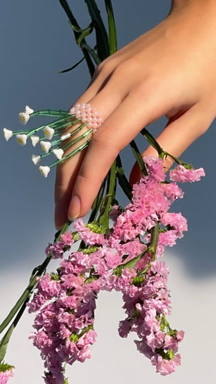 Акцентное кольцо "Bouquet" белое