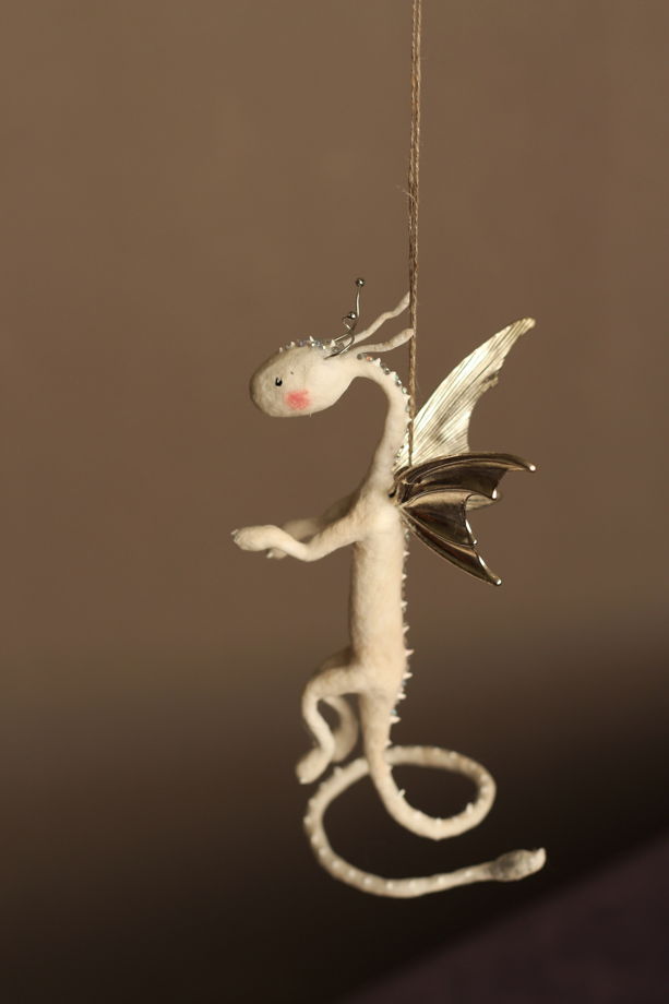 Декоративная, елочная игрушка сказочный дракон Катриона