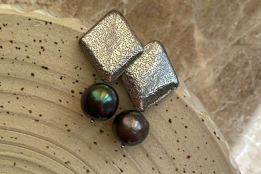 Серьги с натуральным барочным жемчугом
