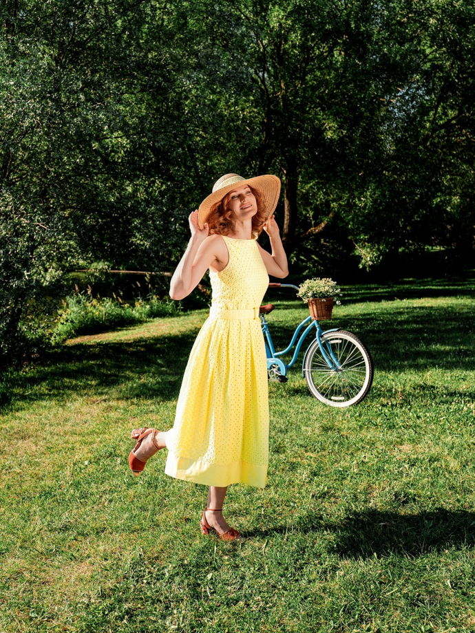 Летнее платье миди из хлопка с шитьем, лимонный