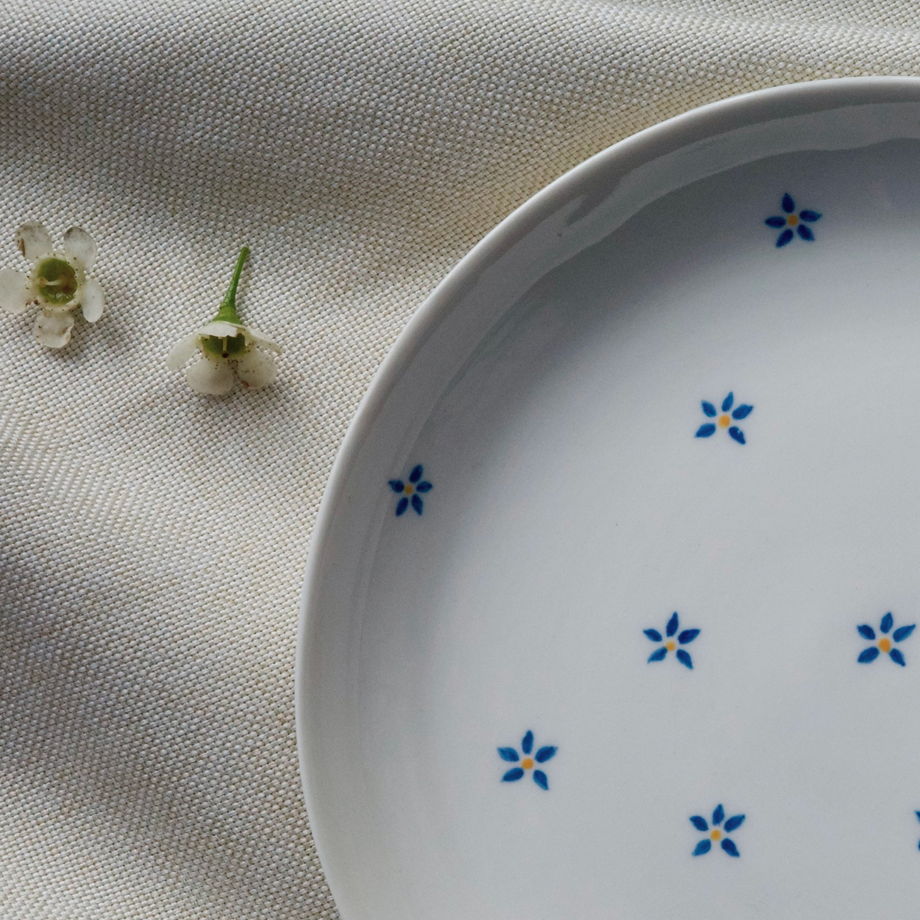 Тарелка белая маленькая с росписью ручной работы, "Лён"