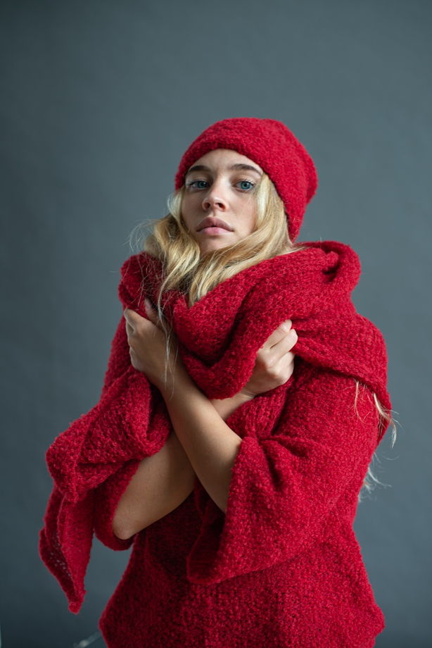 Объемный красный шарф, палантин из альпаки Vermelho