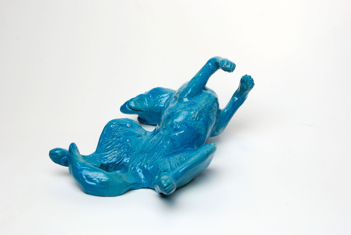 Спящая собака статуэтка