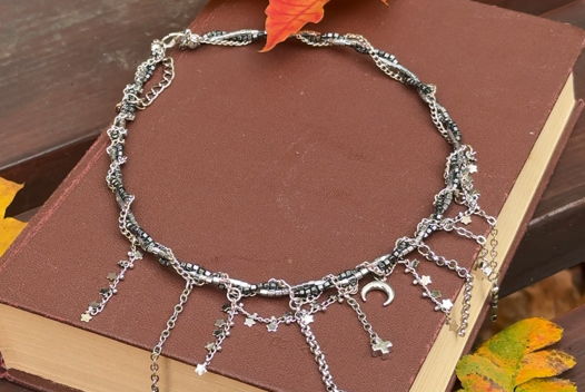 Кручёное колье в силе «гранж»