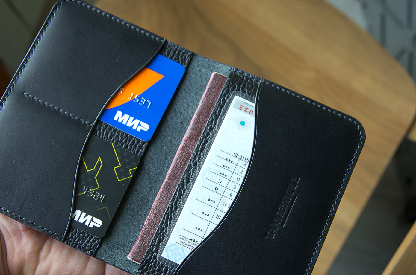 обложка на документы из натуральной кожи Спутник - Черный