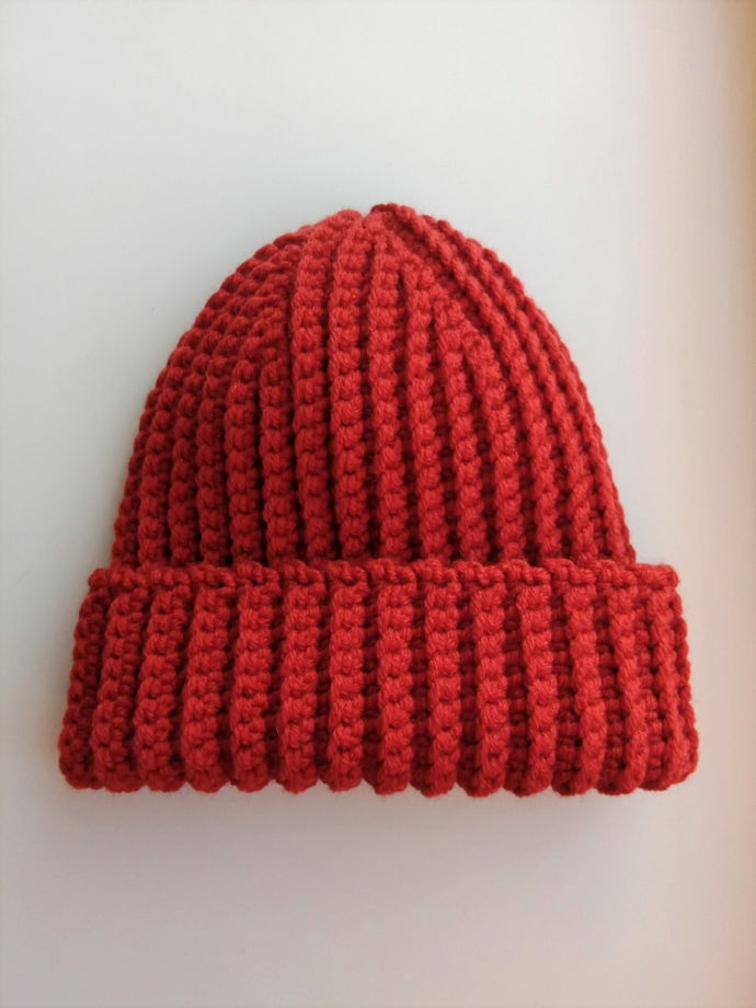 Зимняя шапка бини терракотового цвета