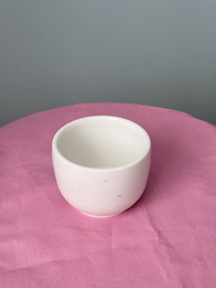 Чашка белая ручной работы, "Леденцы"